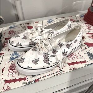 Men’s size 10 Rosebud Vans. Like New!